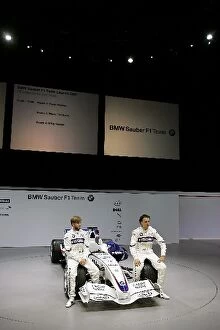 Images Dated 16th January 2007: BMW F1.07 Launch: Nick Heidfeld and Robert Kubica with the new BMW Sauber F1.07