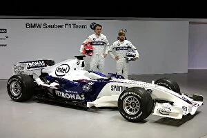 Images Dated 16th January 2007: BMW F1.07 Launch: R-L: Nick Heidfeld and Robert Kubica with the new BMW Sauber F1.07