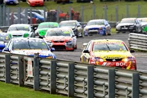 Images Dated 3rd August 2009: Cameron McConville (AUS) WOW BJR Commodore was 4th in race 14