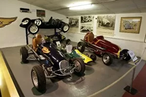 Donington Grand Prix Collection: US midgets