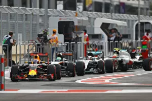 Images Dated 18th June 2016: f1, formula 1, formula one, queue, action”