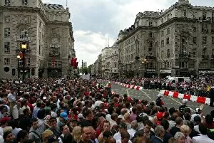 Images Dated 6th July 2004: F1 Regent Street Parade: The crowds line the streets