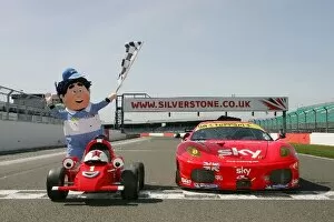 Images Dated 23rd April 2009: FIA GT Championship Preview: Big Chris and Roary the Racing Car with a Ferrari 430 GT2