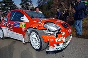 Images Dated 29th October 2004: FIA World Rally Championship: Damage to the front of the Citroen C2 JWRC of Kris Meeke