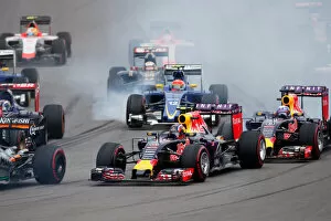 Images Dated 11th October 2015: formula 1 one f1 gp Start Action