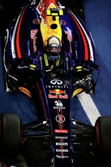 Images Dated 22nd November 2014: Formula 1 Formula One F1 Gp Uae Action