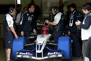 Rockingham Gallery: Formula BMW UK Championship: Tiff Needell drives the Williams BMW FW26 for Channel 5s fifth gear
