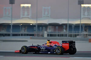 Sakhir Collection: Formula One Testing, Day Two, Bahrain International Circuit, Sakhir, Bahrain