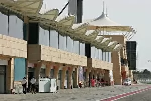 Formula One Testing: Empty pitlane: Formula One Testing, Day One, Bahrain International Circuit, Sakhir, Bahrain
