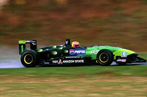 Images Dated 27th March 2000: Formula Three-Antoni Pizzonia leads-Action