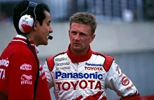 Images Dated 4th October 2002: Formula One World Championship: Ange Pasquali Toyota Team Manager talks with Allan McNish Toyota