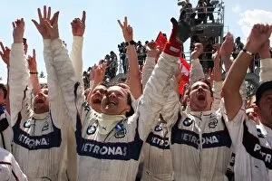 Images Dated 8th June 2008: Formula One World Championship: BMW Sauber celebrates the first GP win