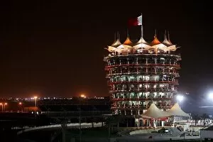 Images Dated 4th April 2008: Formula One World Championship: The circuit at night
