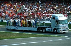 Images Dated 26th November 2001: Formula One World Championship: The drivers parade around Hockenheim before the race