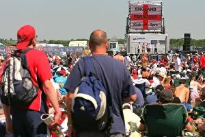 Images Dated 10th June 2006: Formula One World Championship: England fans wait for kick off