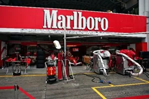 Images Dated 5th October 2006: Formula One World Championship: Ferrari pits