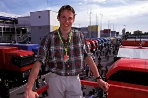 Images Dated 7th May 2004: Formula One World Championship: Formula Ford driver Jenson Button visits the F1 paddock