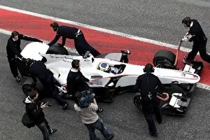 Images Dated 25th February 2010: Formula One World Championship: Formula One Testing, Day One, Barcelona, Spain