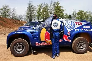 Images Dated 4th May 2006: Formula One World Championship: Giniel de Villers at the Red Bull Racing off road event