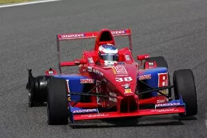 Images Dated 16th October 2005: Formula One World Championship: Hamed Al Fardan Team Meritus suffers a puncture