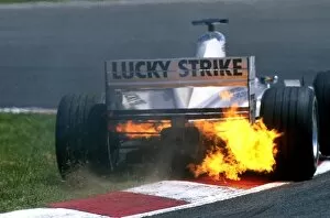 Flame Gallery: Formula One World Championship: Jacques Villeneuve BAR Honda 002 race comes to a fiery end
