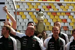 Images Dated 23rd September 2004: Formula One World Championship: The Jaguar for sale team photo