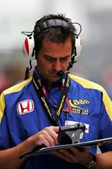Images Dated 10th October 2006: Formula One World Championship: Martin Pople Honda Race Team Co-ordinator with Kangaroo TV