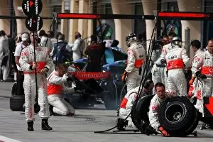 Images Dated 14th April 2007: Formula One World Championship: McLaren make pit stops