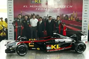 Team Picture Collection: Formula One World Championship: Minardi PS02: Mark Webber; Paul Stoddart Minardi Team Owner; John