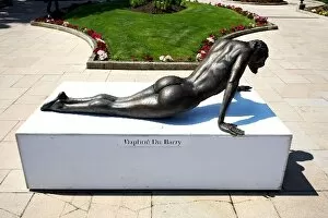 Images Dated 20th May 2009: Formula One World Championship: Monaco atmosphere, sculpture by Daphne Du Barry