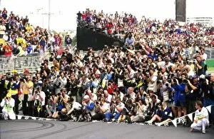 Australia Collection: Formula One World Championship: The Photographers line up for the drivers group picture