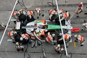 Images Dated 5th April 2009: Formula One World Championship: Pitstop for Adrian Sutil Force India F1 VJM02