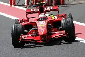 Images Dated 22nd October 2007: Formula One World Championship: Pitstop for Kimi Raikkonen Ferrari F2007