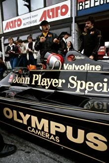Dutch Gallery: Formula One World Championship: Race winner Mario Andretti Lotus 79 talks with Colin Chapman Lotus