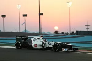 United Arab Emirates Gallery: Formula One World Championship, Rd18, Abu Dhabi Grand Prix, Practice, Yas Marina Circuit