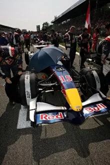 Images Dated 5th September 2005: Formula One World Championship: Red Bull Racing on the grid