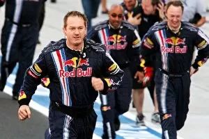 Images Dated 4th October 2009: Formula One World Championship: Red Bull Racing run to the podium