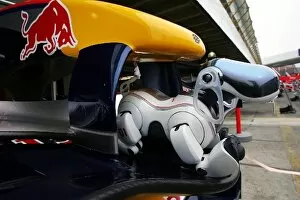 Images Dated 22nd September 2005: Formula One World Championship: The Red Bull Racing Sony Aibo robot dog
