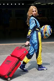 Images Dated 28th September 2006: Formula One World Championship: Renault model luggage