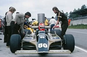 1980 Collection: Formula One World Championship: Rupert Keegan RAM Williams FW07 in the pits