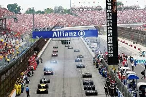 2005 Gallery: Formula One World Championship: The start of the formation lap