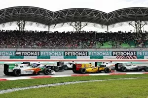 Malaysia Gallery: Formula One World Championship: The start of the race