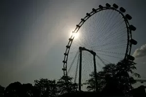 2008 Collection: Formula One World Championship: Sunset over the Singapore Flyer