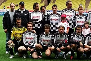 Images Dated 24th May 2006: Formula One World Championship: The teams gather before the match