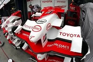 Images Dated 31st March 2006: Formula One World Championship: Toyota TF106 front wings
