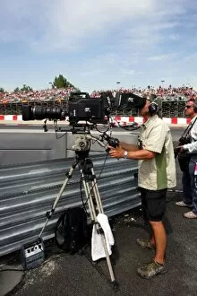 Images Dated 13th May 2007: Formula One World Championship: TV cameras