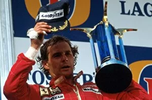 Formula One World Championship: Winner Gerhard Berger Ferrari F1 / 87 on the podium