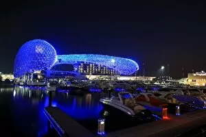 Images Dated 28th October 2009: Formula One World Championship: The Yas Hotel at night