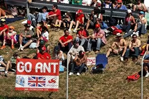 Images Dated 13th May 2007: GP2 Series: Fans: GP2 Series, Rd 2, Race 2, Barcelona, Spain, Sunday 13 May 2007