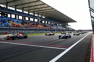 Gp Two Gallery: GP2 Series: The start of the race: GP2 Series, Rd 2, Race 1, Istanbul Park, Turkey